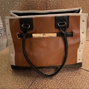 Color block purse